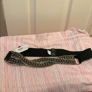 Elastic jeweled belt